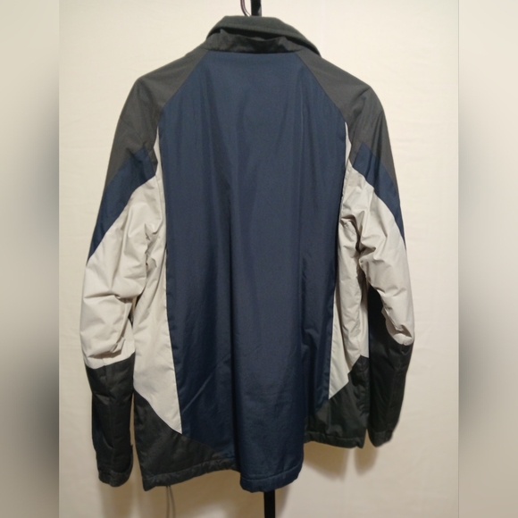 Free Tech Jacket - Picture 2 of 3